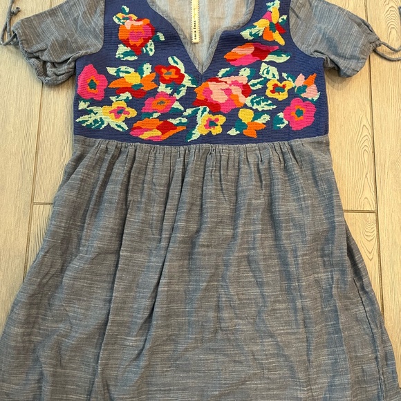 Uncle Frank Dresses & Skirts - Uncle Frank for Anthropologie V-Neck Puff Sleeve Embroidered Baby Doll Dress